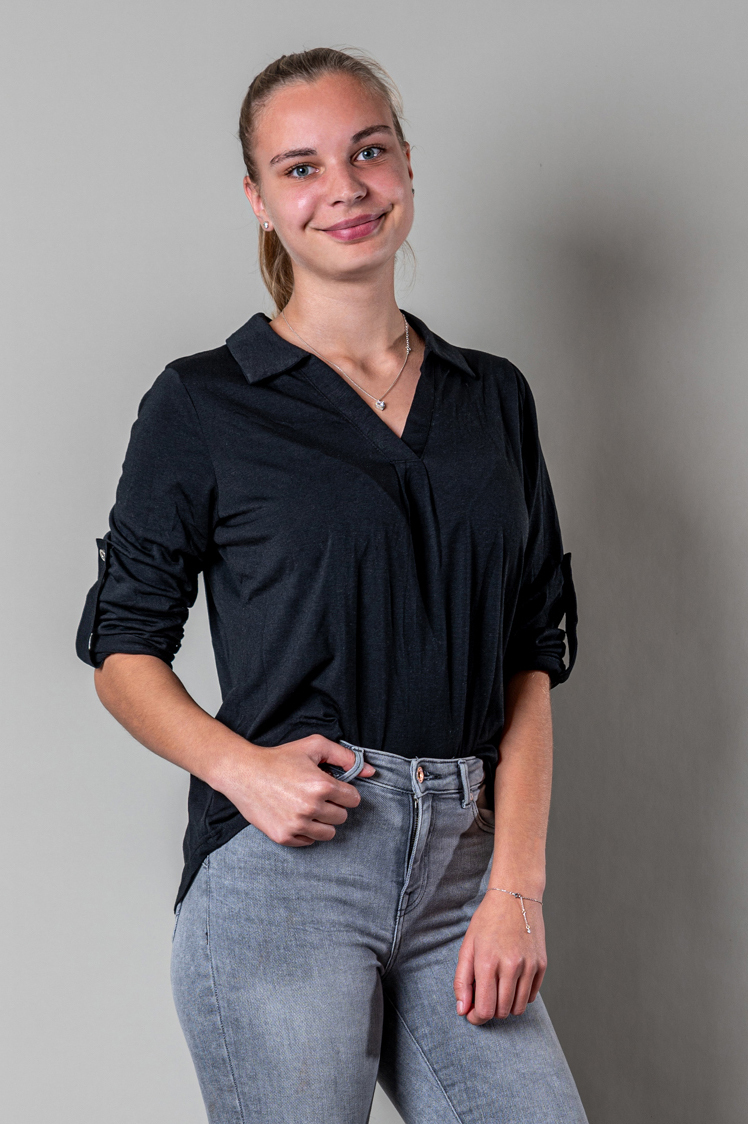 Sina, Shooting-Foto 1