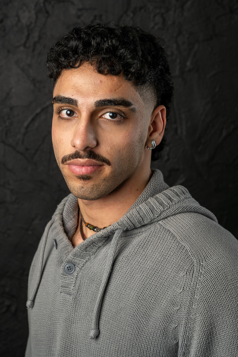 Aghyad, Shooting-Foto 1