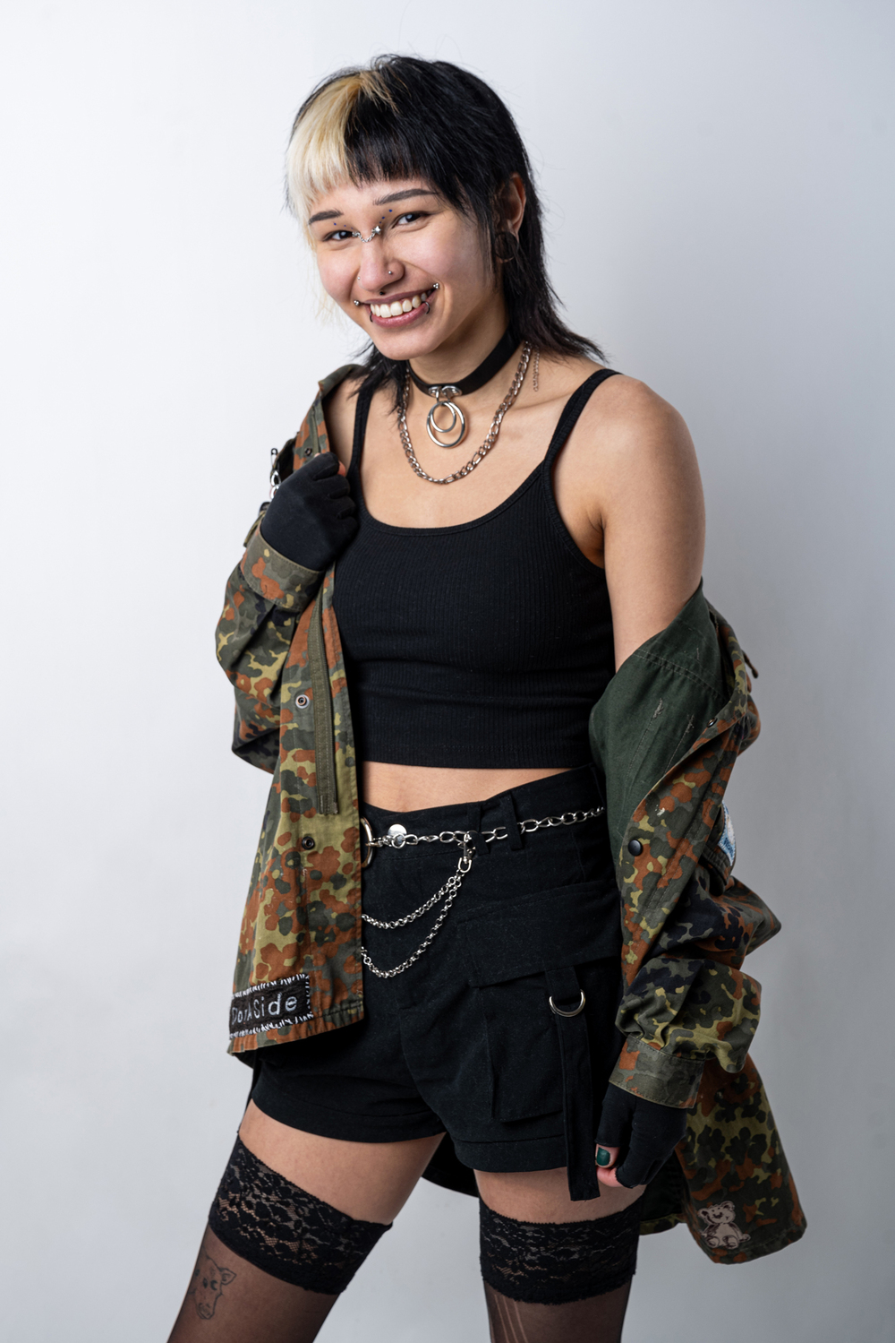Sai, Shooting-Foto 3